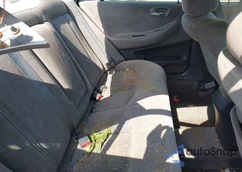 2000 Honda Accord 2.3 Ex from USA, damaged, VIN 1HGCG5657YA129045